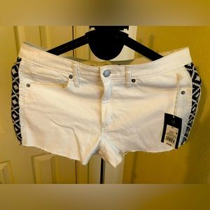 White and Black Stretch Design on Side Jean Shorts